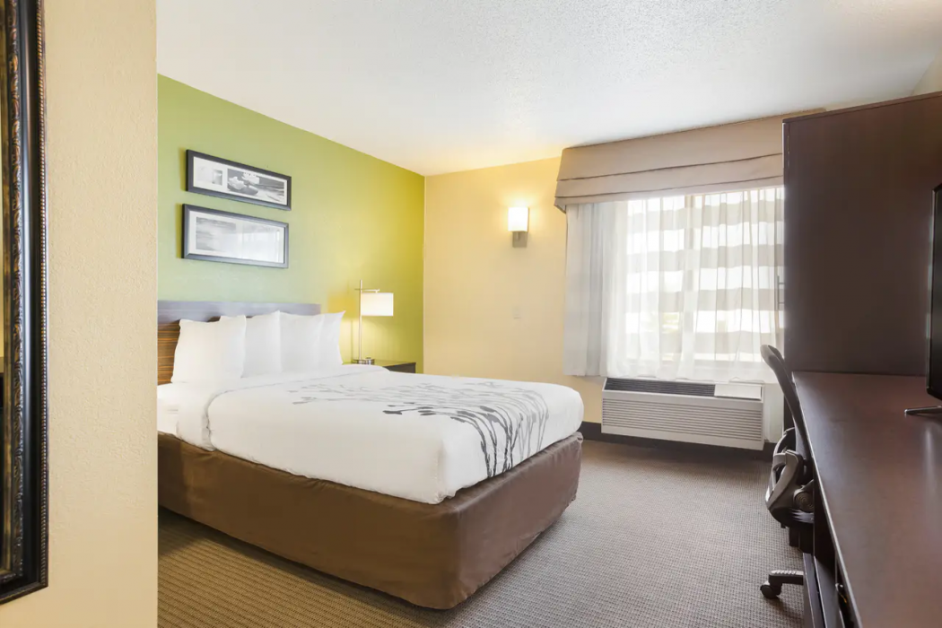 Spark by Hilton Grand Rapids 8/24