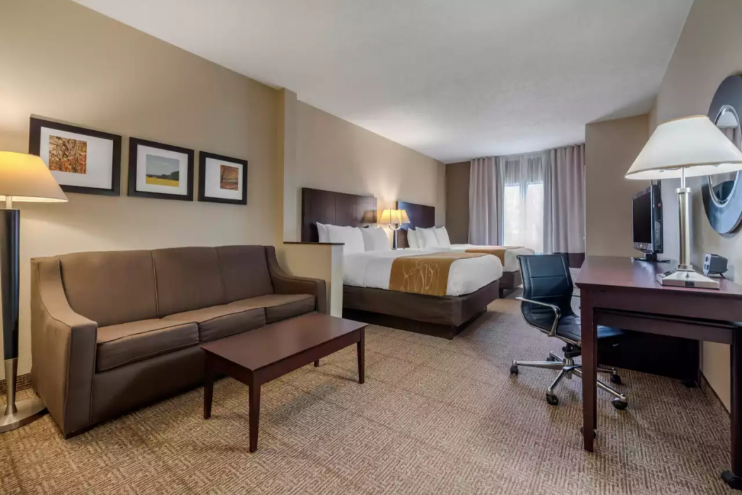 Comfort Suites Lafayette University Area 10/56