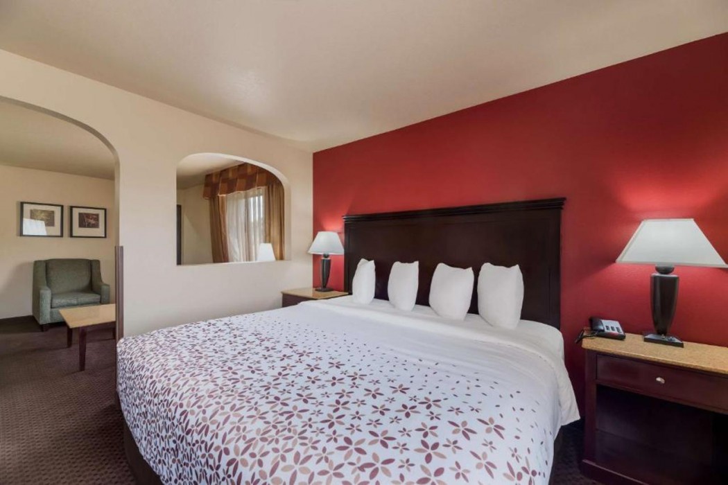 SureStay Plus Hotel by Best Western Silver City 9/27