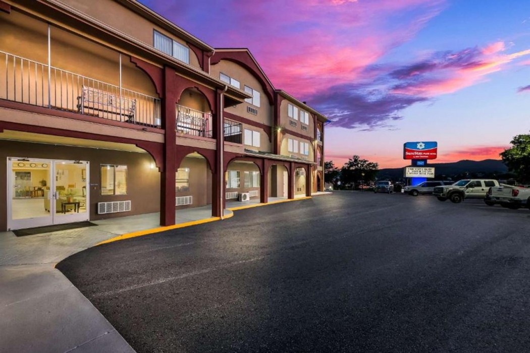 SureStay Plus Hotel by Best Western Silver City 1/27