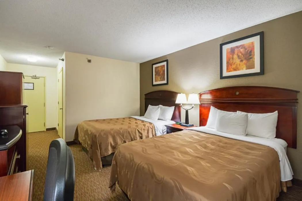 Quality Inn Fairmont 14/33