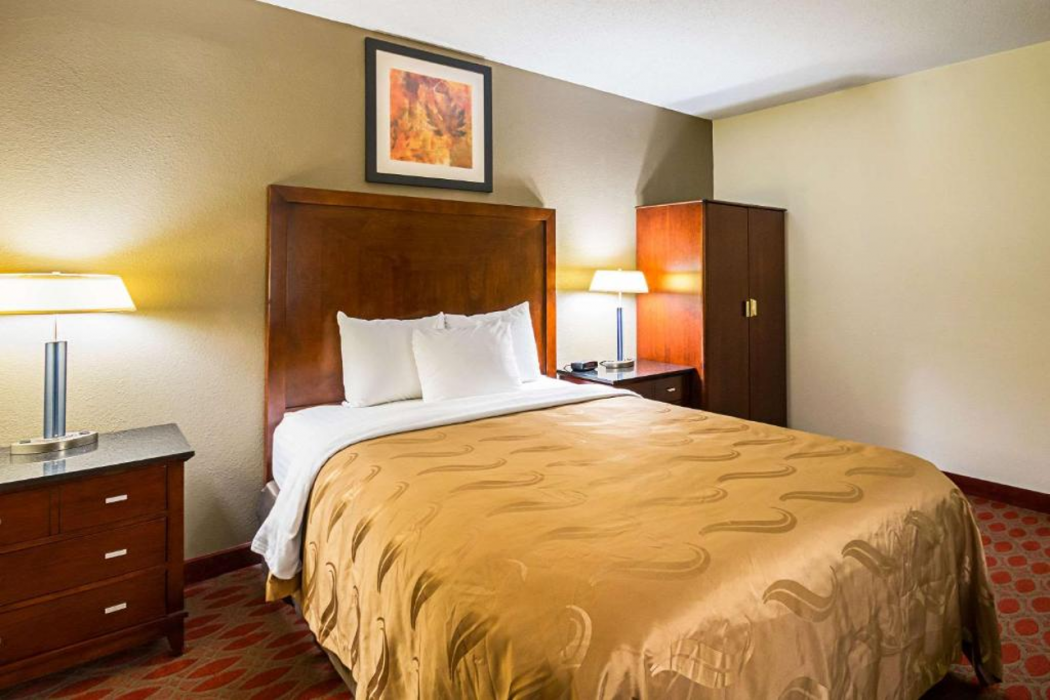 Quality Inn Fairmont 16/33