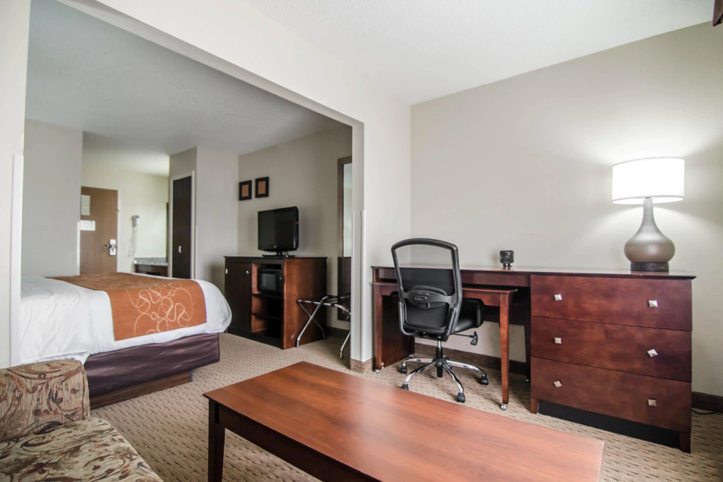 Quality Suites St. Joseph 3/24