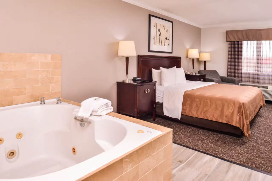 Quality Inn & Suites Beaumont 16/32