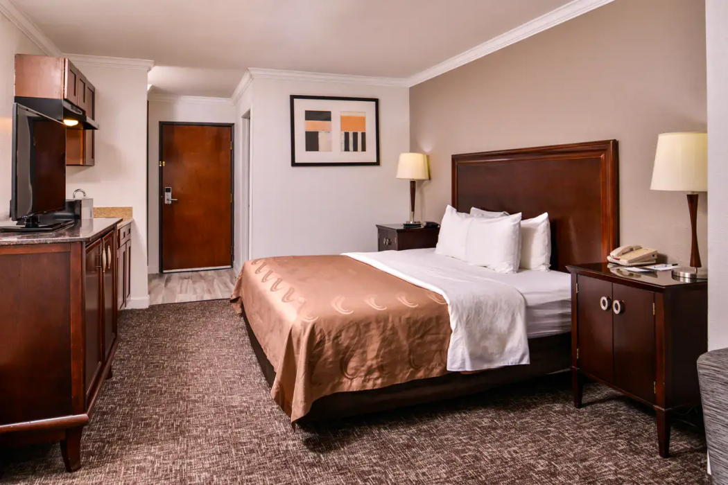 Quality Inn & Suites Beaumont 10/32