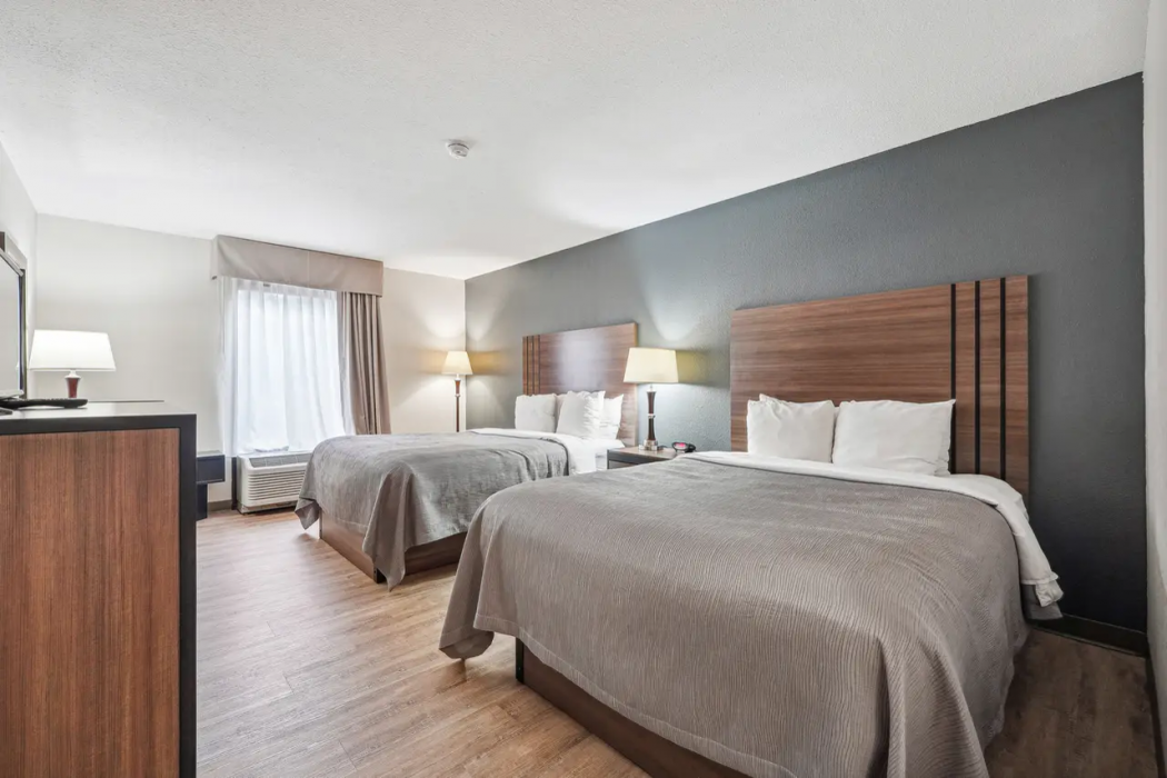 Quality Inn & Suites Dawsonville GA 10/40