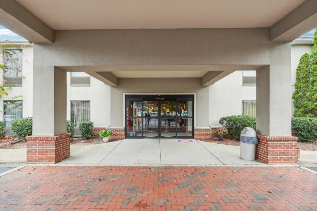 Quality Inn & Suites Dawsonville GA 3/40