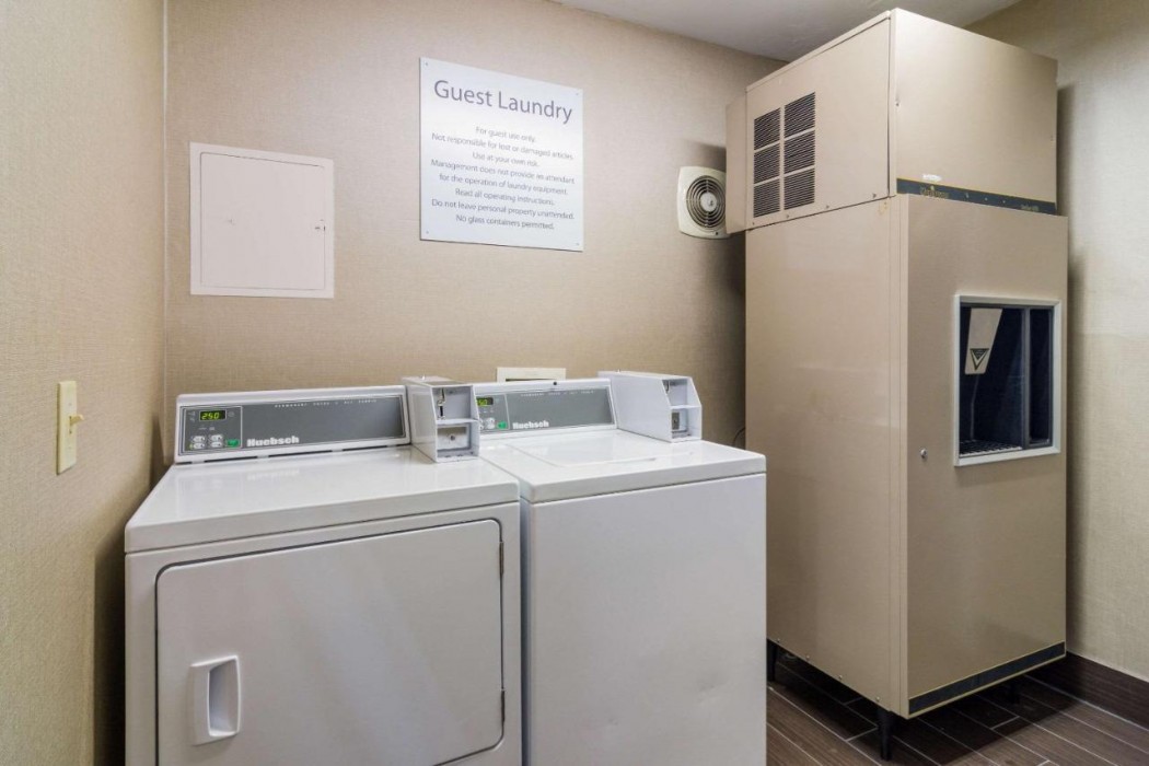 Quality Inn and Suites Canton, GA 14/25