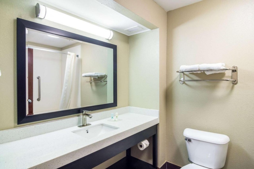 Quality Inn and Suites Canton, GA 12/25
