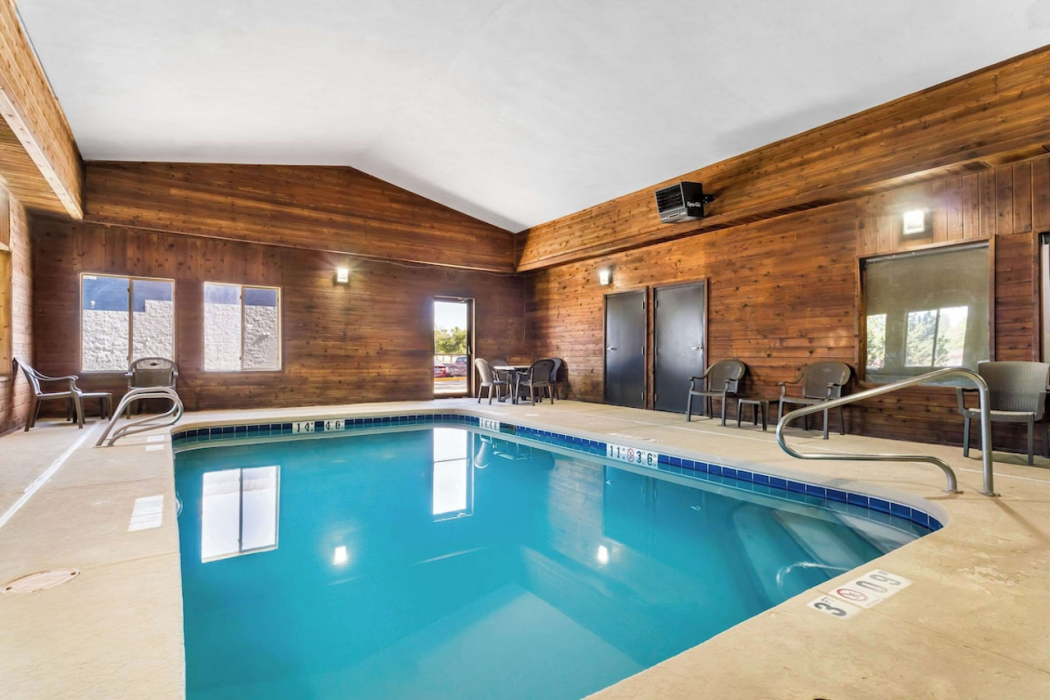 Comfort Inn & Suites Greeley, CO 22/54