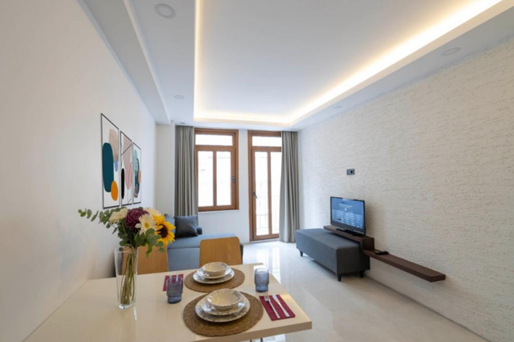 Arach Hotel Harbiye 23/73