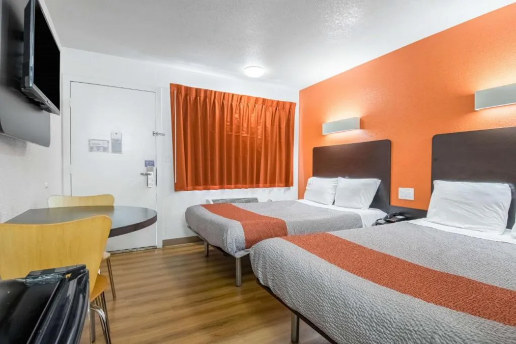 Motel6 Bakersfield, CA - Central 14/44