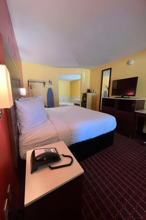 SureStay by Best Western Gulfport 10/25