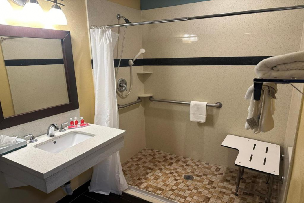 Hotel Avenida - Oceanside Camp Pendleton 19/30