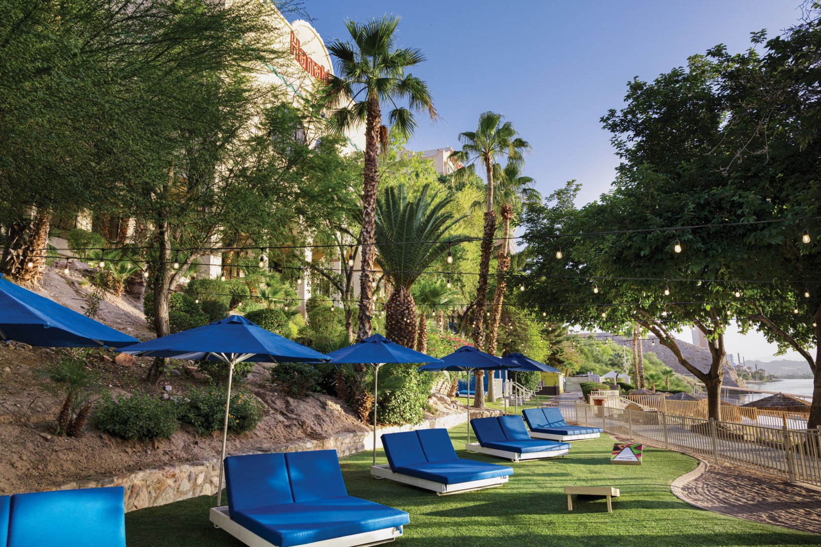 Harrah’s Laughlin - A Caesars Rewards Destination 20/85