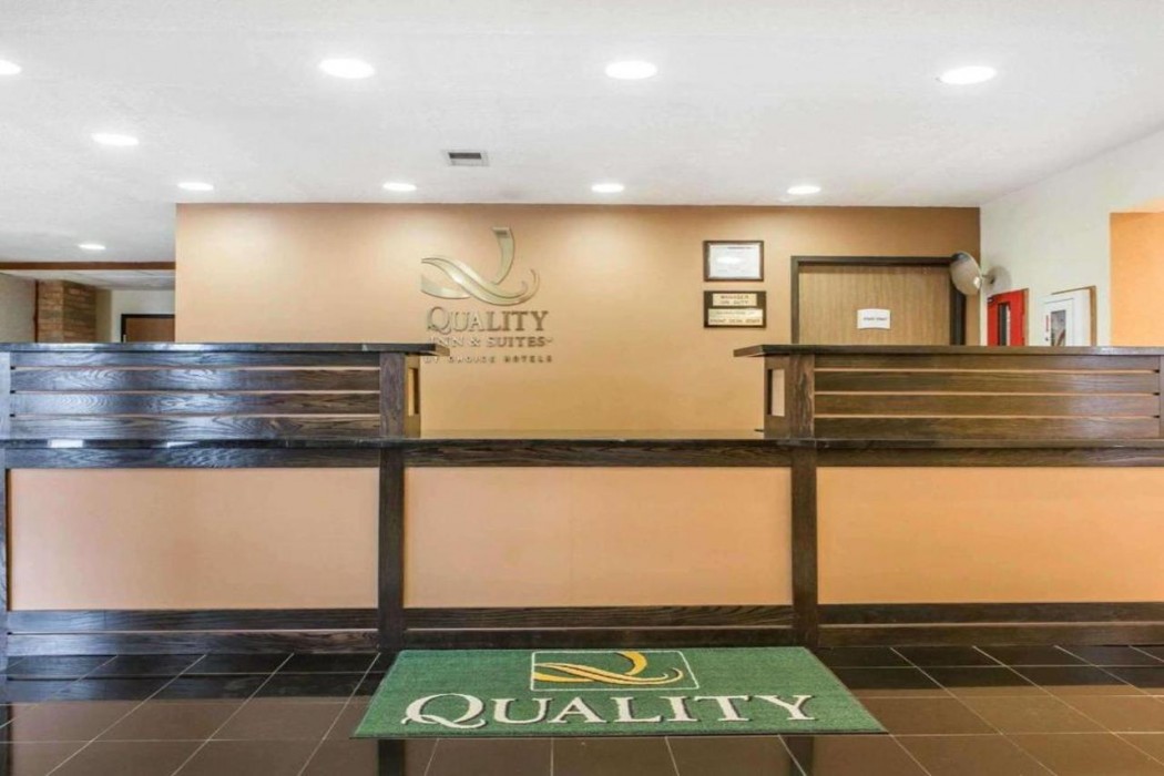 Quality Inn St. Mary's, OH 3/36