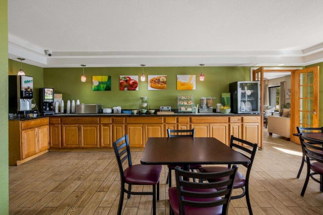 Quality Inn Ashland I-70 and US 250 18/31