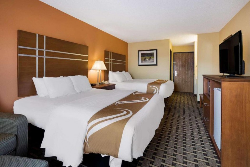 Quality Inn Ashland I-70 and US 250 8/31