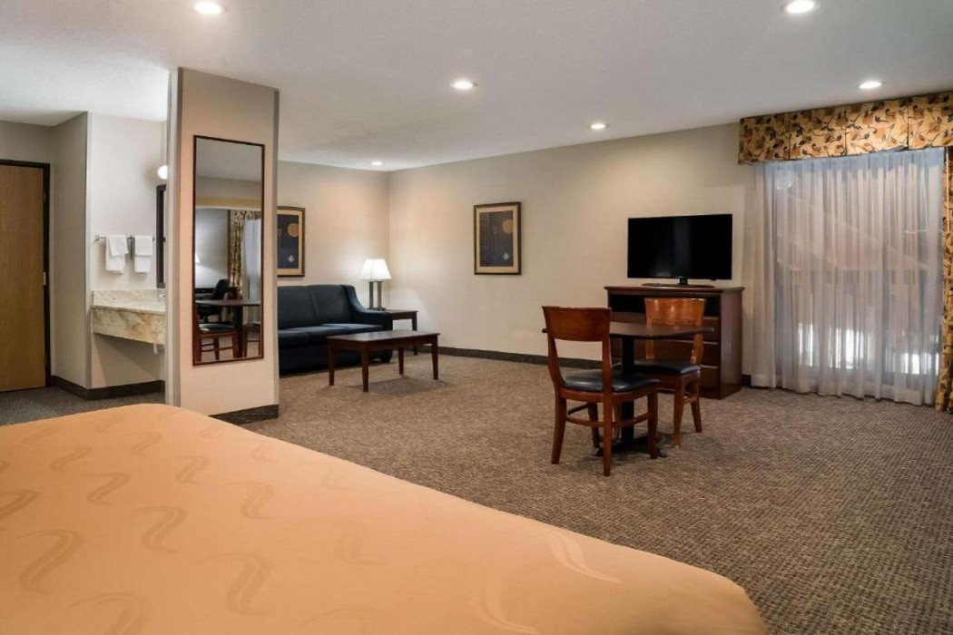 Quality Inn Grand Blanc - Flint South 13/23