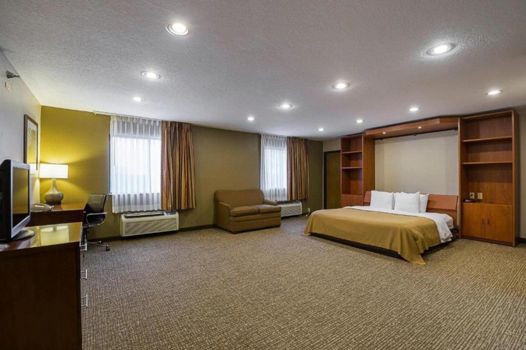 Quality Inn Waverly IA 19/51