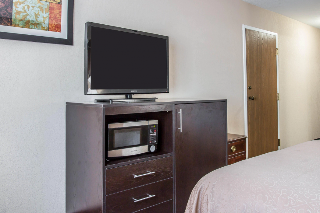 Quality Inn Grand Rapids South Byron Center 10/25