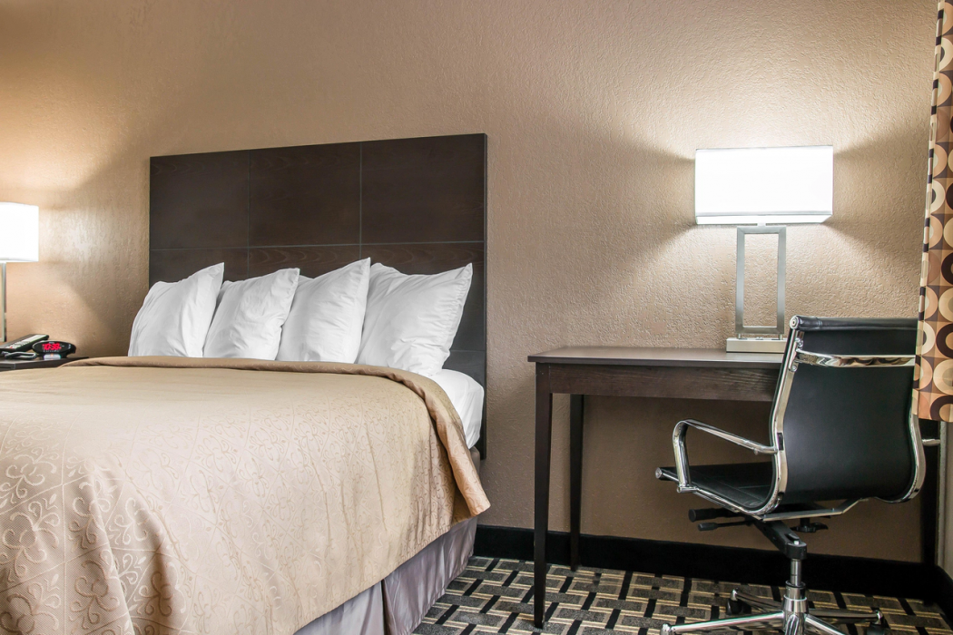 Quality Inn Grand Rapids South Byron Center 14/25