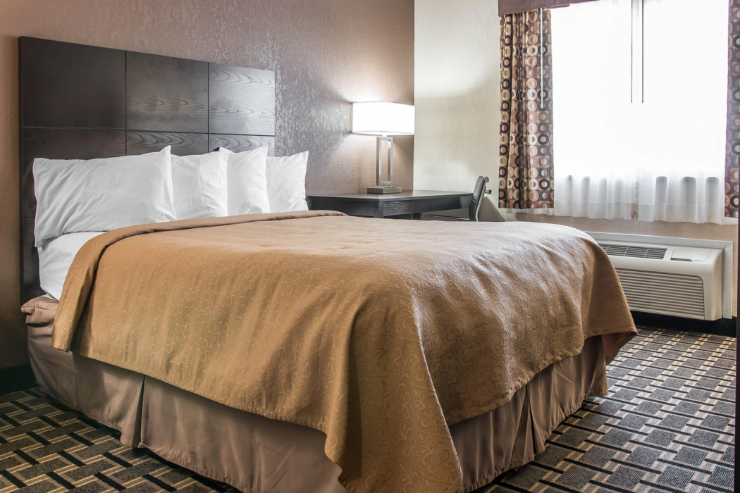 Quality Inn Grand Rapids South Byron Center 16/25
