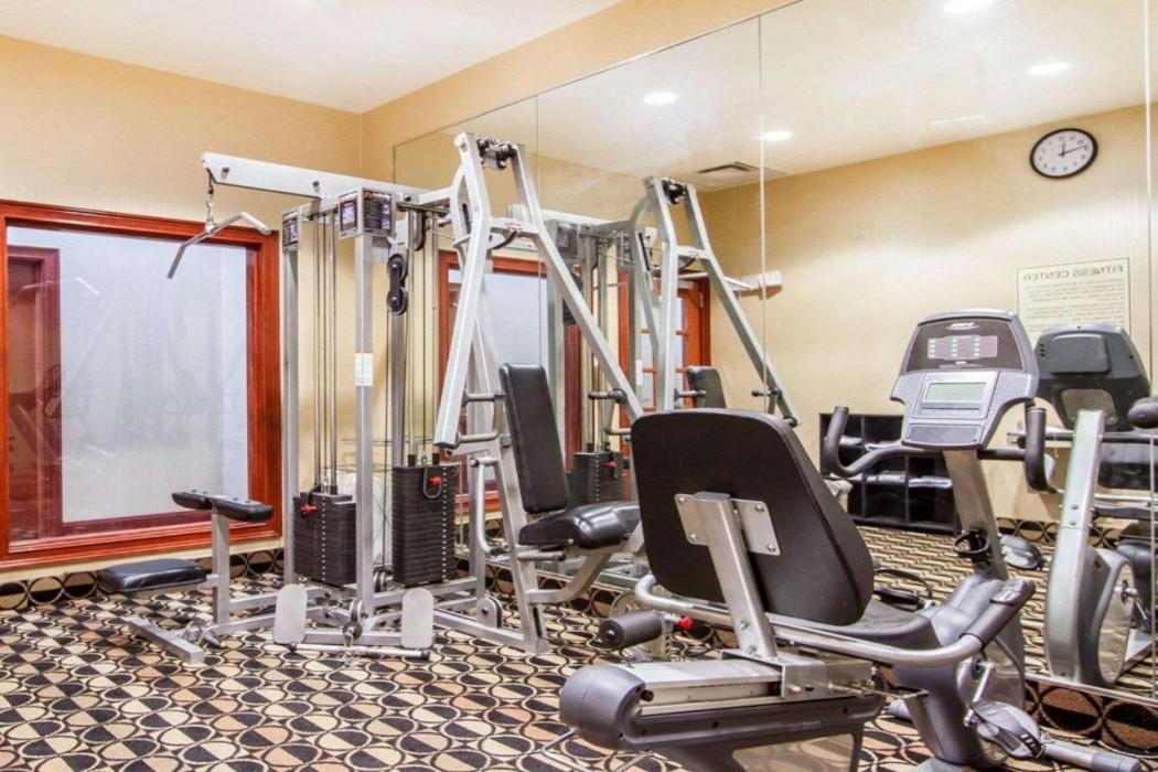 Quality Inn & Suites Greenville I-65 19/34