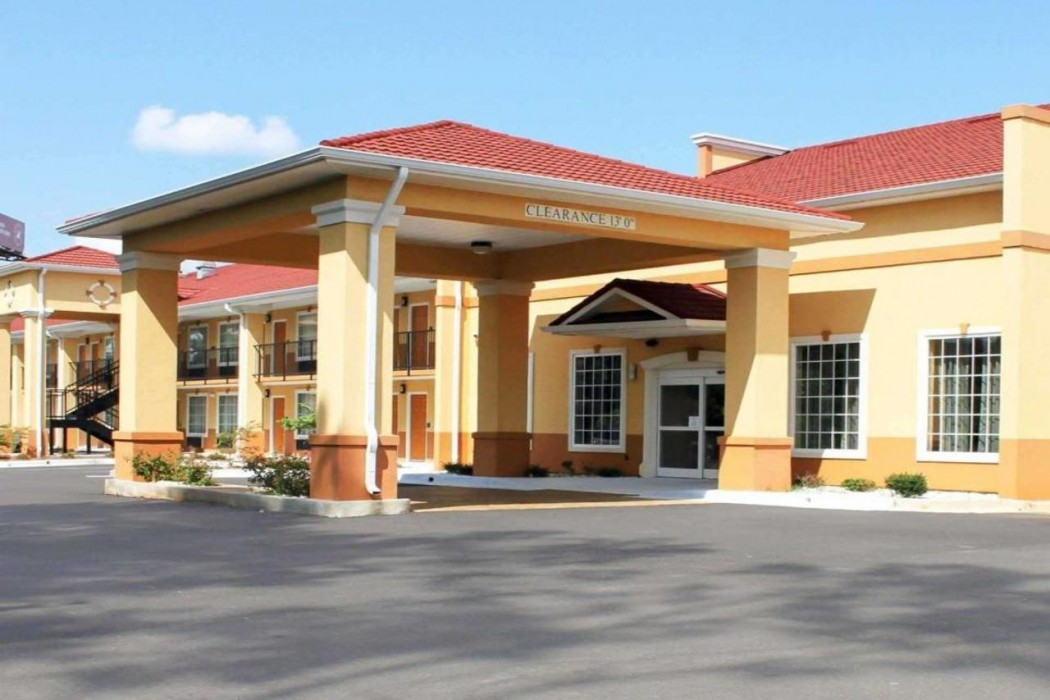 Quality Inn & Suites Greenville I-65 1/34