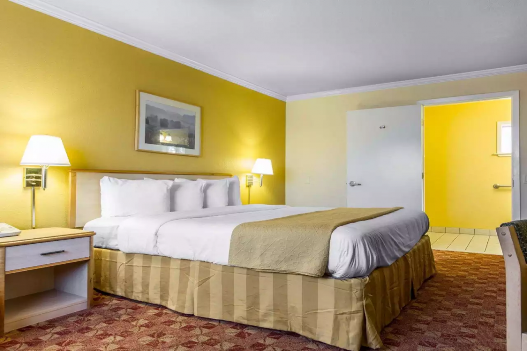 Quality Inn Ukiah, CA 22/43