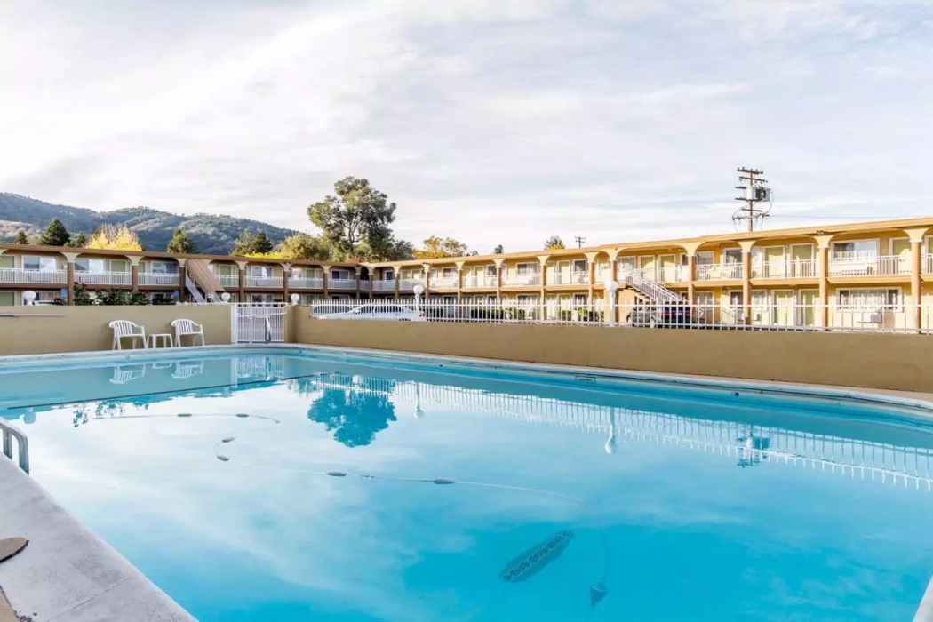 Quality Inn Ukiah, CA 26/43