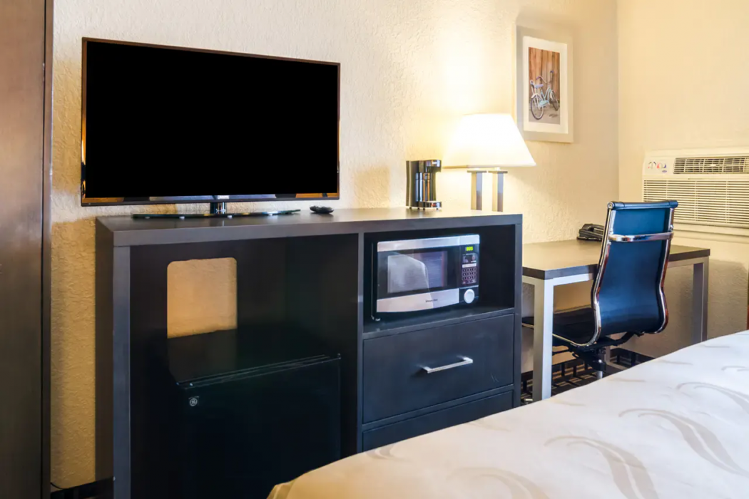 Quality Inn Great Bend 12/34