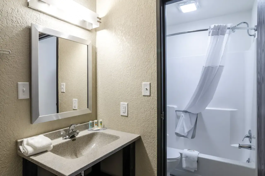 Quality Inn Great Bend 17/34