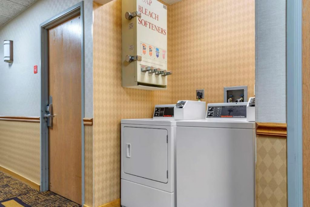 Coratel Inn & Suites by Jasper River Falls 31/60