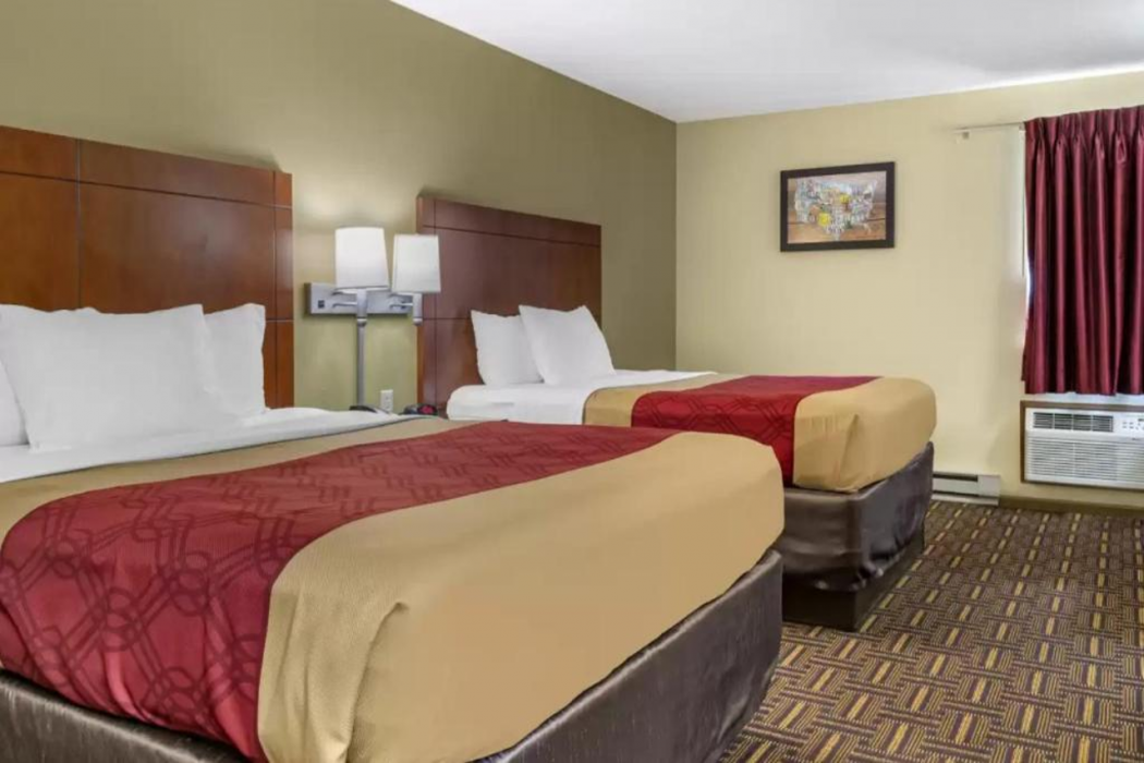 Coratel Inn & Suites by Jasper River Falls 11/60