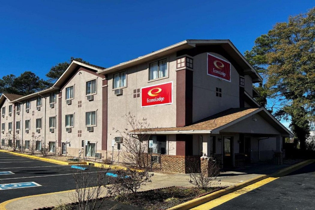 Econo Lodge Spring Lake near Fort Bragg 2/16