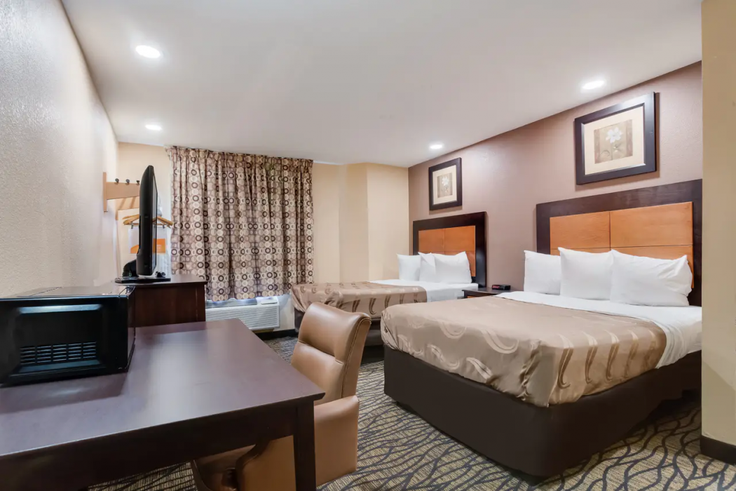 Quality Inn Lees Summit Kansas City 7/23