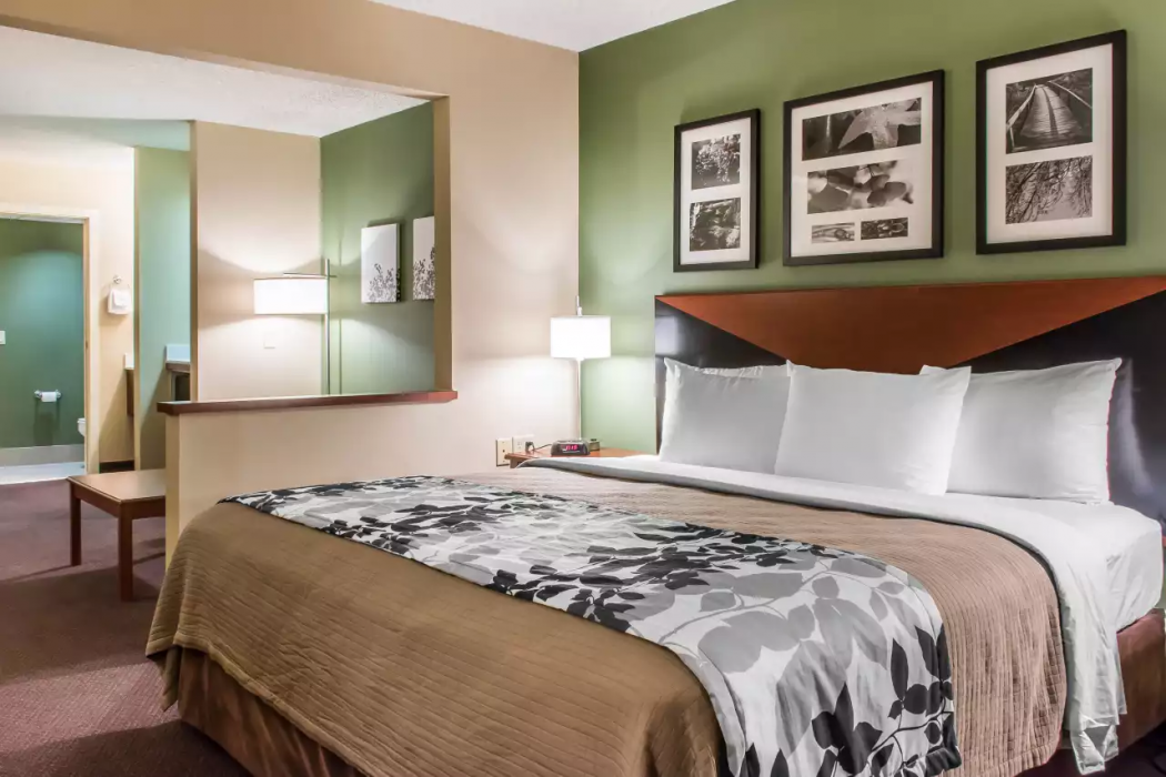 Sleep Inn & Suites of Lancaster County 12/35