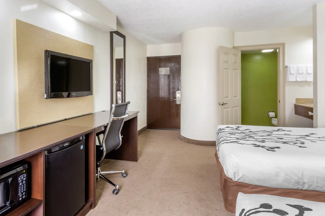 Sleep Inn near Busch Gardens - USF 25/52