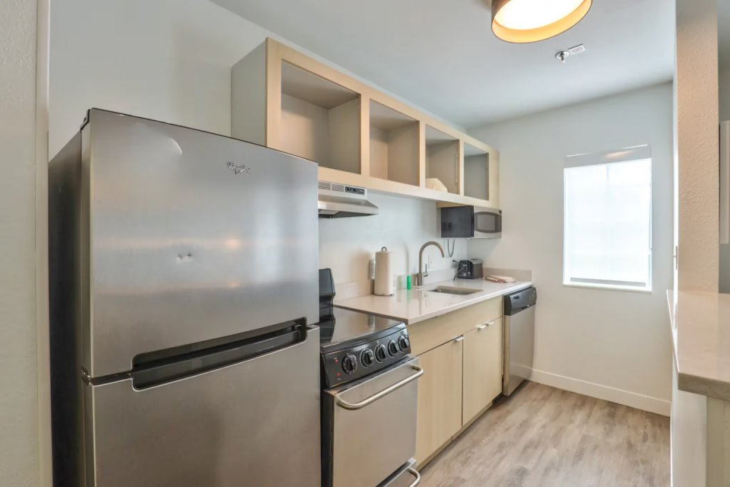 MainStay Suites Tallahassee 24/47