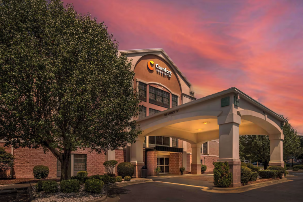 Comfort Inn & Suites Cornelius Lake Norman NC 2/47