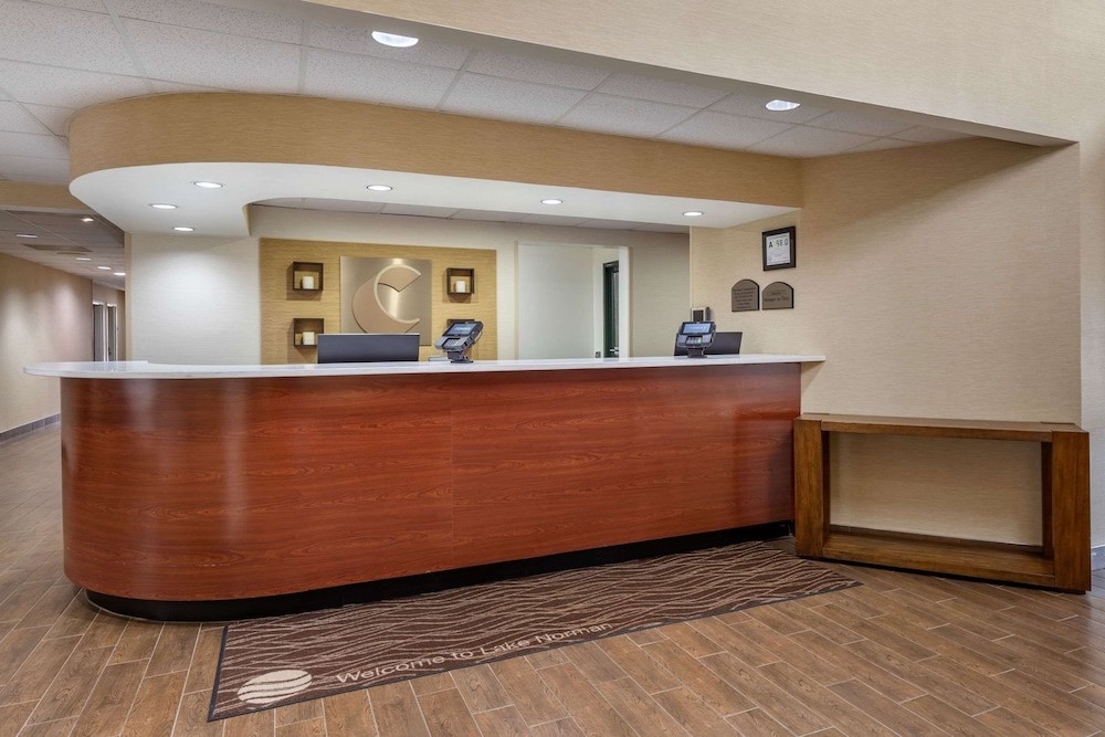 Comfort Inn & Suites Cornelius Lake Norman NC 7/47