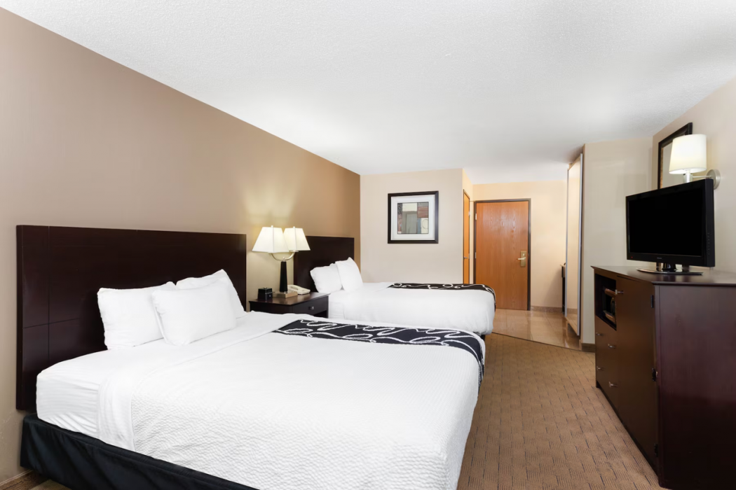 AmericInn by Wyndham Frankfort IN 12/38