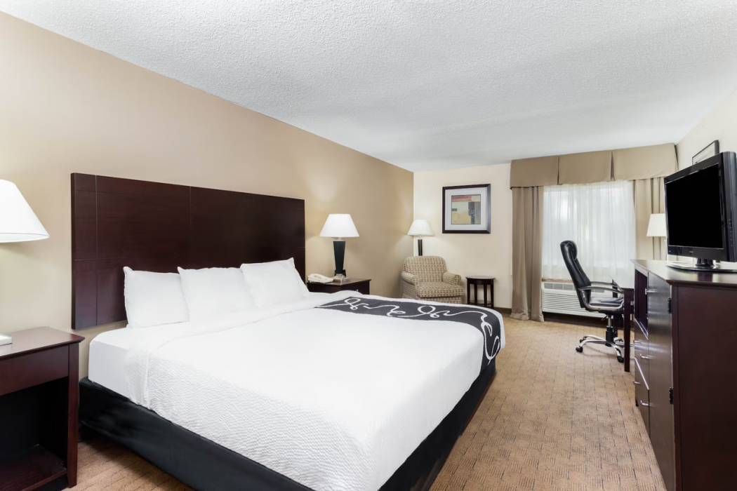 AmericInn by Wyndham Frankfort IN 14/38