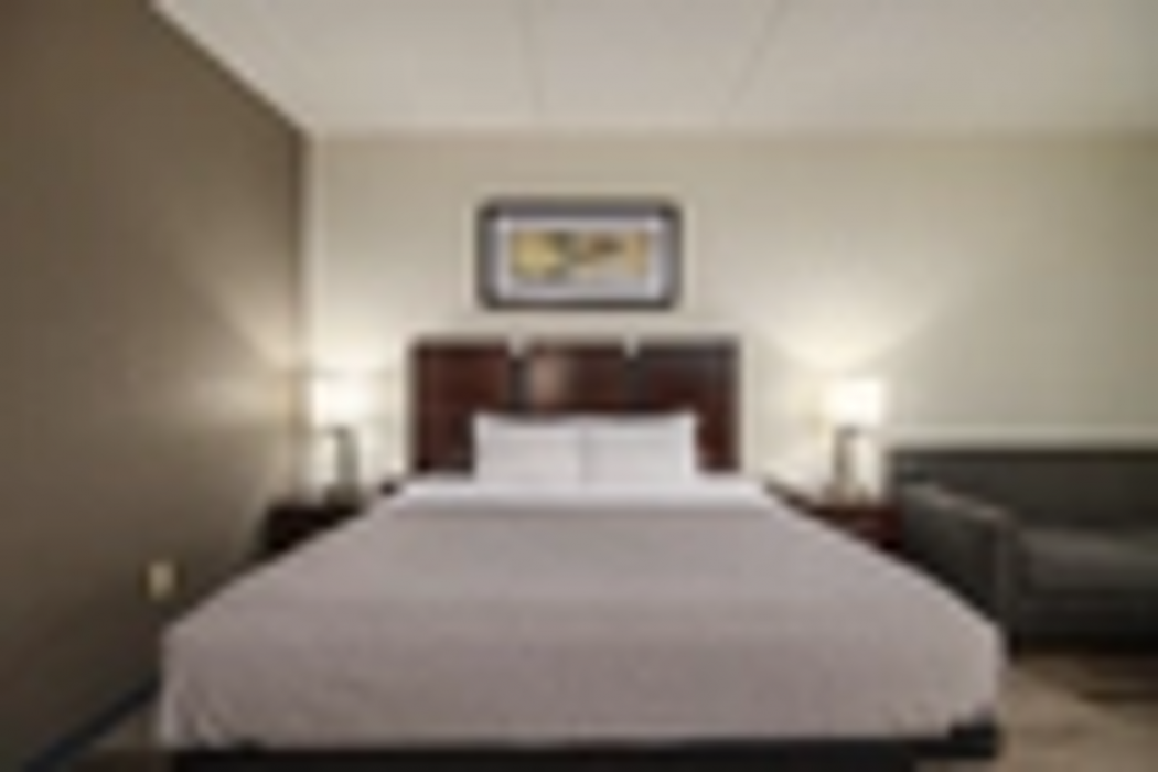 Quality Inn & Suites Lexington South 10/36
