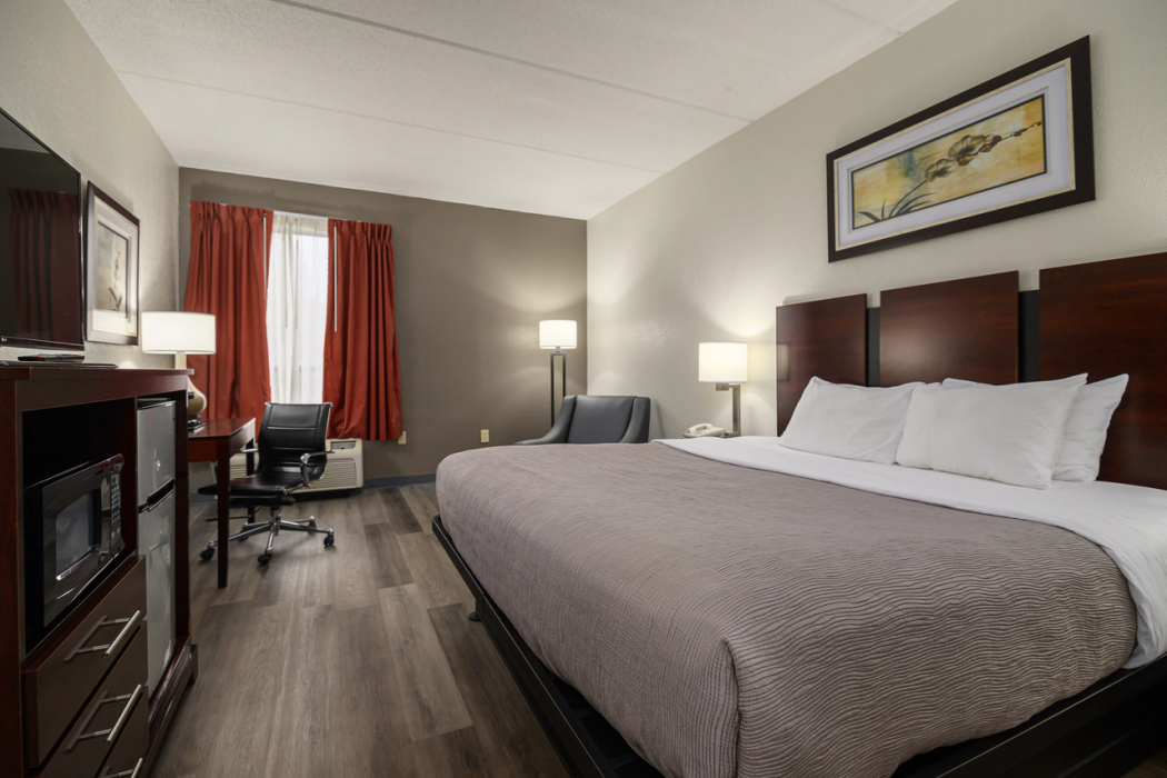 Quality Inn & Suites Lexington South 8/36