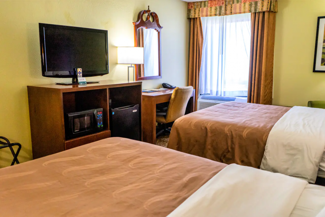 Quality Inn Whiteville North 12/37