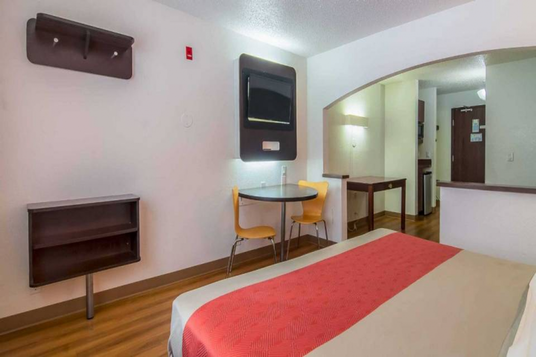 Motel6 Dallas, TX - North - Richardson 13/55