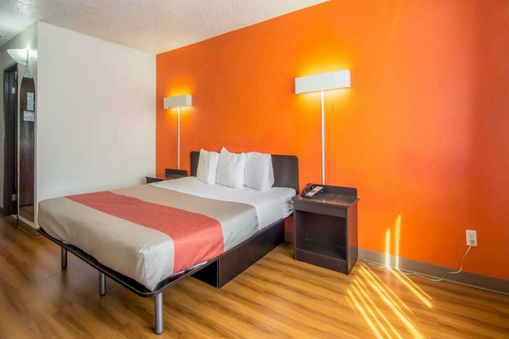 Motel6 Dallas, TX - North - Richardson 14/55
