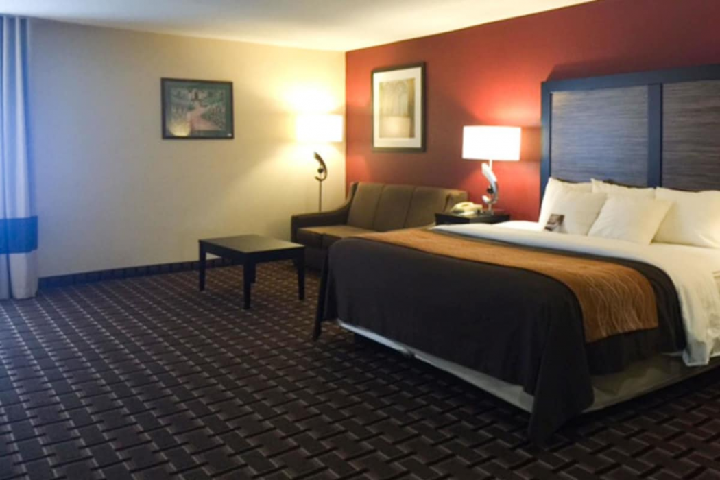 Quality Inn Edmund Pettus Bridge area 6/24